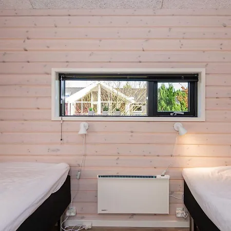 別荘 4 Star Holiday Home In Glesborg *